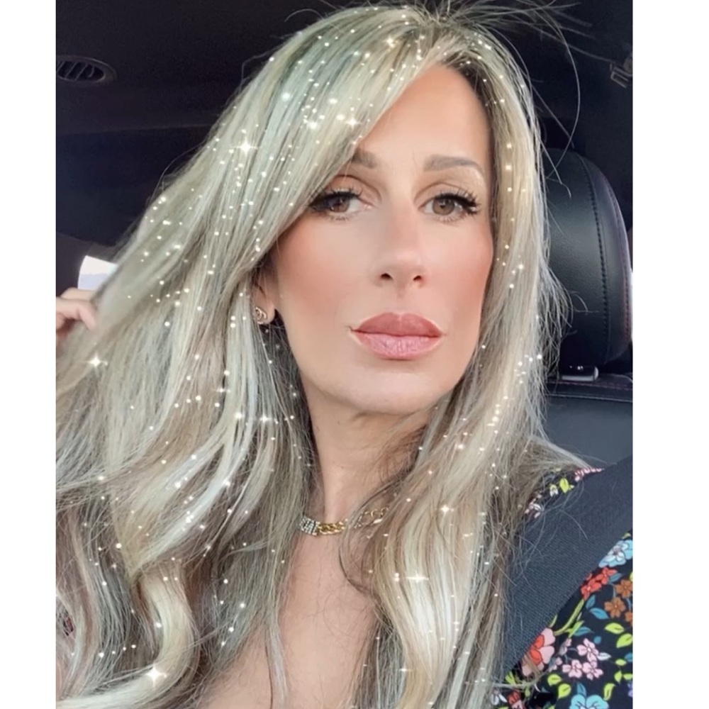 Meet your Posher, Genessa